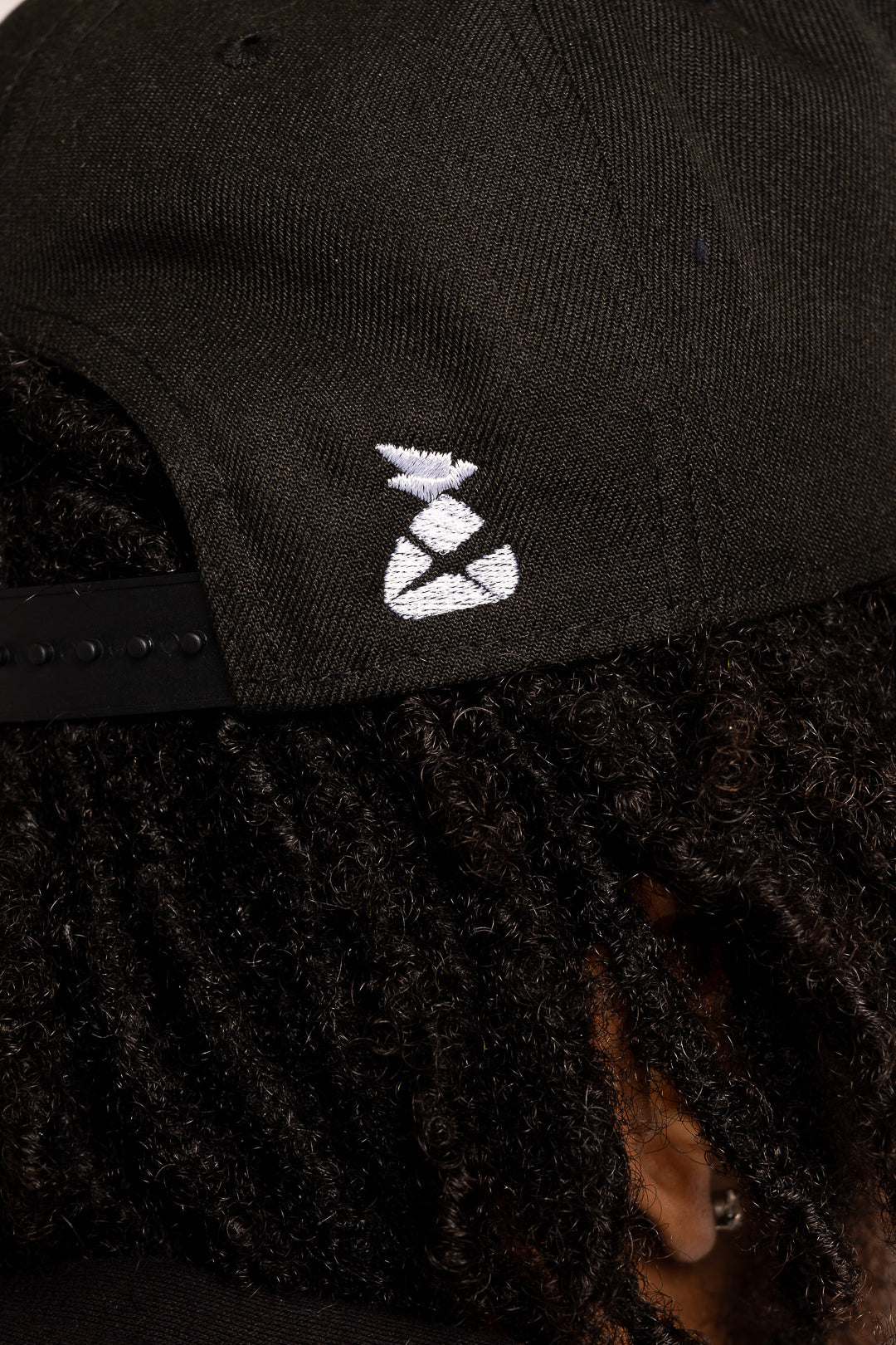 C WHITE LOGO SNAPBACK